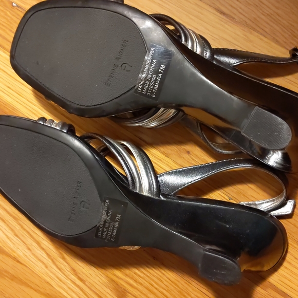 Etienne Aigner silver heels - Picture 5 of 5